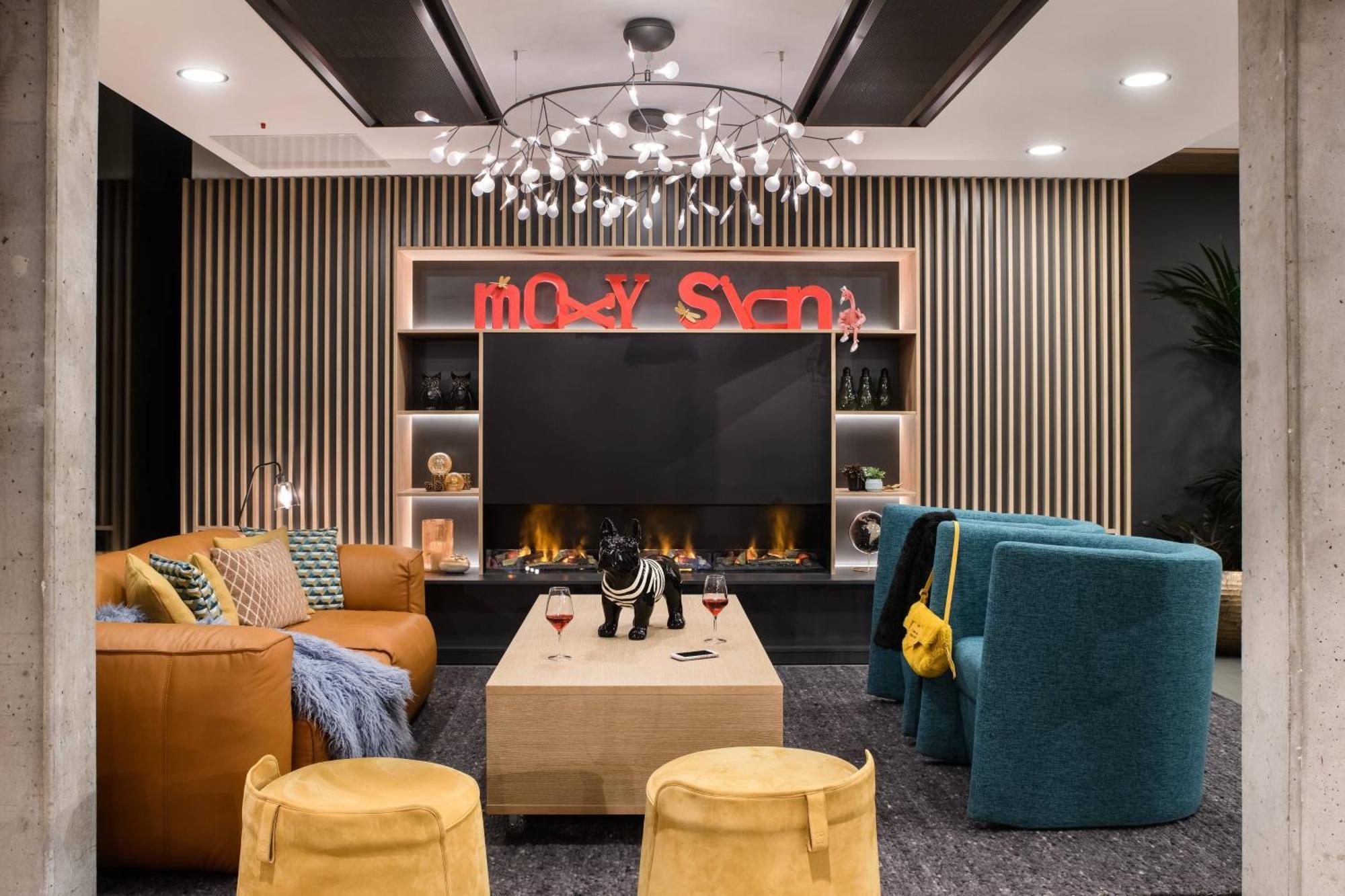 Moxy Sion Hotel Ngoại thất bức ảnh